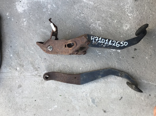 Педаль тормоза 4710112650 TOYOTA