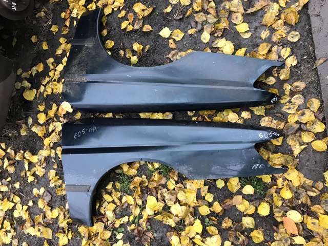 Крыло переднее левое Peugeot 605