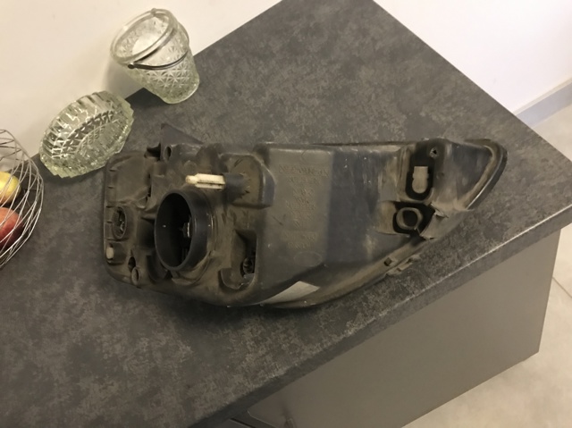 8200211006 RENAULT Фара правая купить в Ирпень