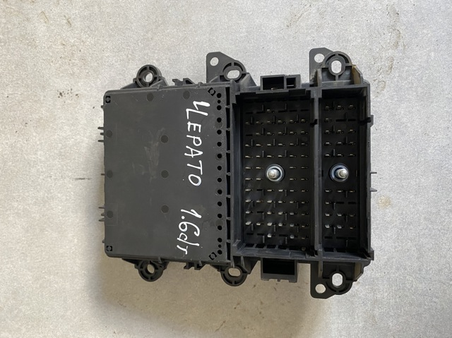 Монжатный блок реле 919502F640 HYUNDAI