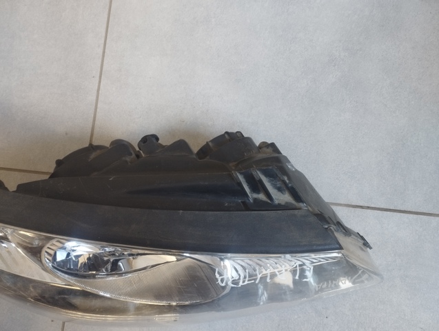 Фара передняя правая 921022H020 HYUNDAI