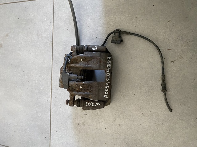 Суппорт тормозной передний левый A0014204383 MERCEDES