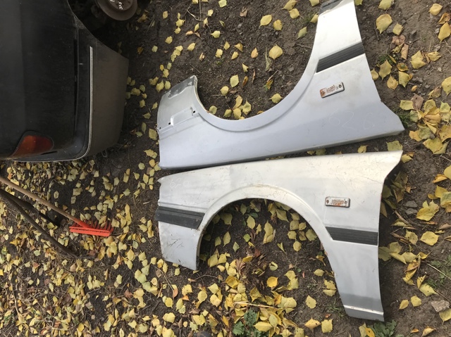 Крыло переднее левое GF9852211A MAZDA