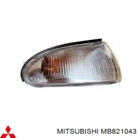 Левый фонарь указателя поворота MB821043 MITSUBISHI
