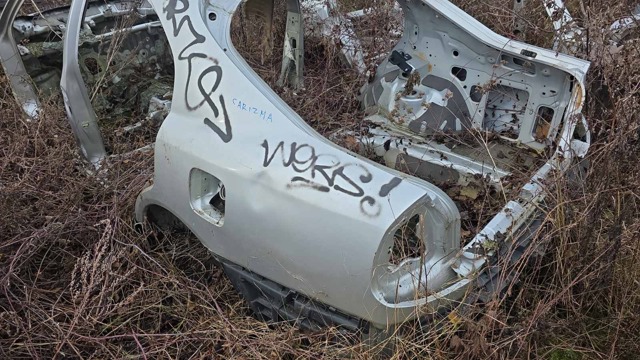Панель багажного отсека задняя MR125461 MITSUBISHI
