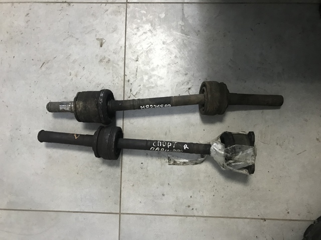 Полуось передняя левая MR276869 MITSUBISHI