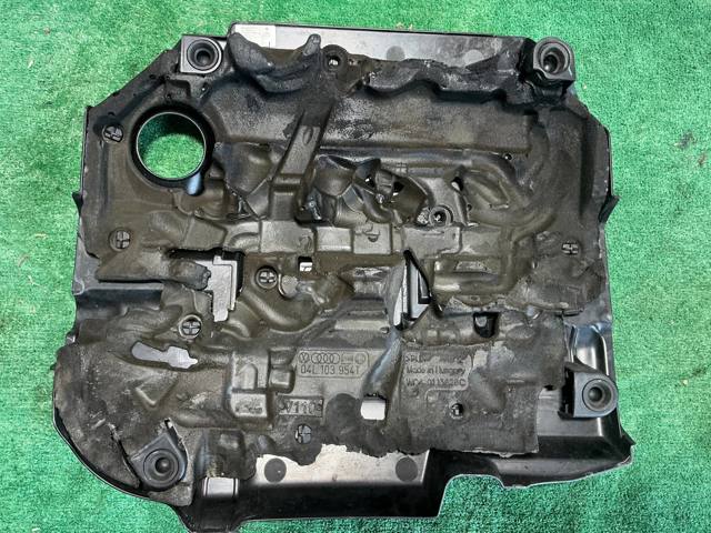 04L103925T VAG Крышка двигателя купить в Тернополь