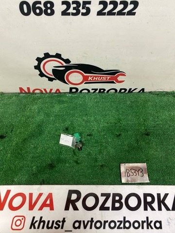 Датчик давления масла двигателя 04L919081 VAG