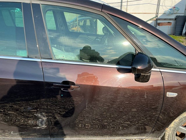 Пассажирская передняя дверь 124311 OPEL