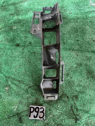Кронштейн бампера заднего, правый 13125044 OPEL