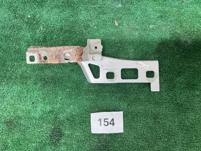Петля капота, правая 13224577 PEUGEOT
