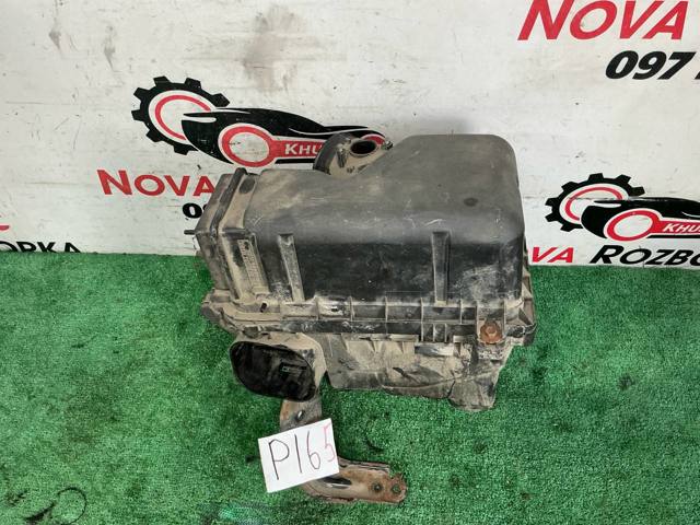 Корпус воздушного фильтра, верхняя часть 1770531222 TOYOTA