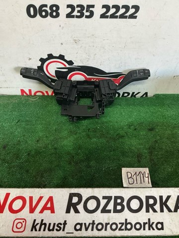 Правый подрулевой переключатель  17D940 FORD