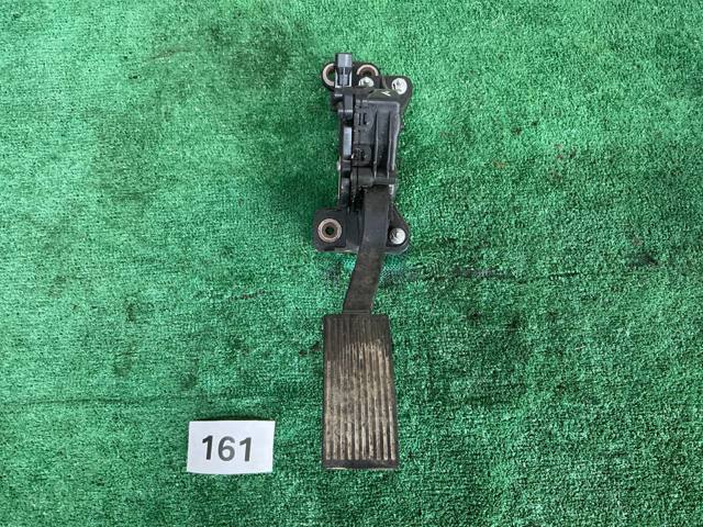 Педали газа 18002EB400 NISSAN