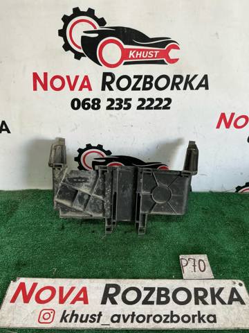 Крышка АКБ 1J0915335 VAG