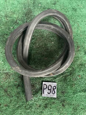 Резинка под капот 1T0823723C VAG