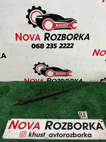 Рычаг-поводок дворника заднего стекла 1T0955707A VAG
