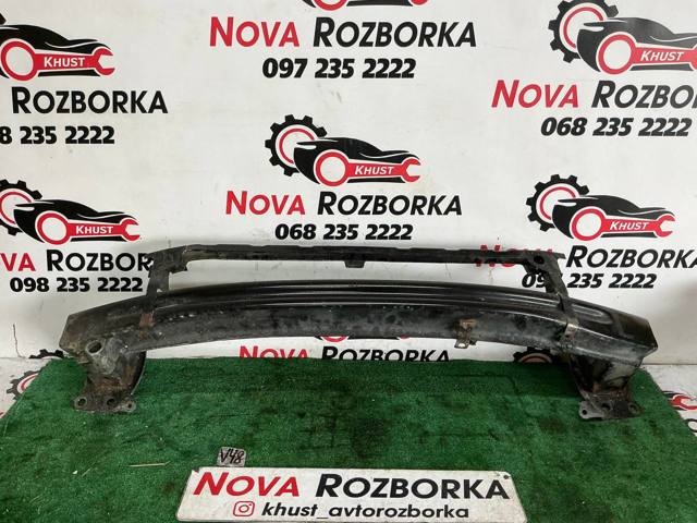 Буфер бампера переднего 1Z0807111 VAG