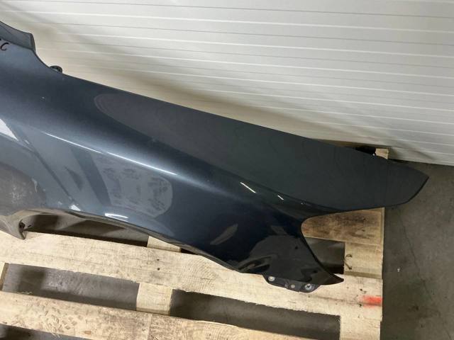 1Z0821106C Крыло переднее правое купить Днепр
