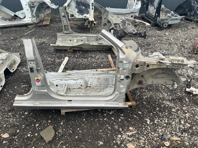 Порог наружний правый 1Z9809606E VAG