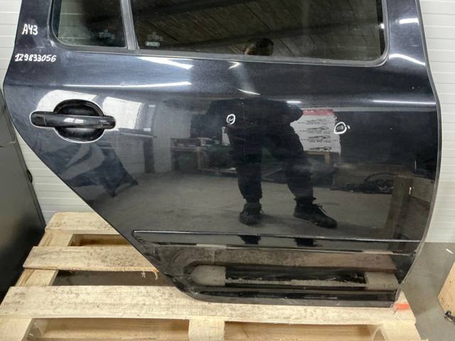 VAG 1Z9833056 Дверь задняя правая в наличии Хмельницкий