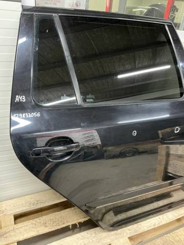 VAG 1Z9833056 Дверь задняя правая в наличии Львов