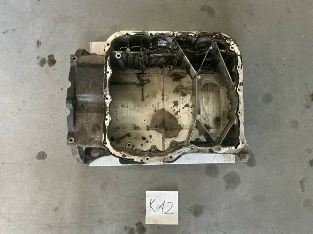 Поддон маслянный картера двигателя, верхняя часть 215102F000 HYUNDAI