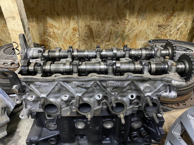 HYUNDAI 221102A200 ГБЦ в наличии Ровно
