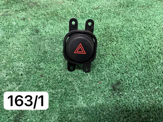 Кнопка включения аварийной сигнализации 25290EA000 NISSAN