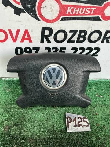 Подушка AIRBAG водительская 2K0880201B VAG