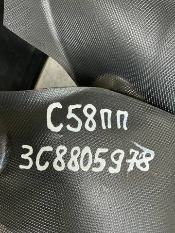 3C8805978 Подкрылок передний правый купить Киев