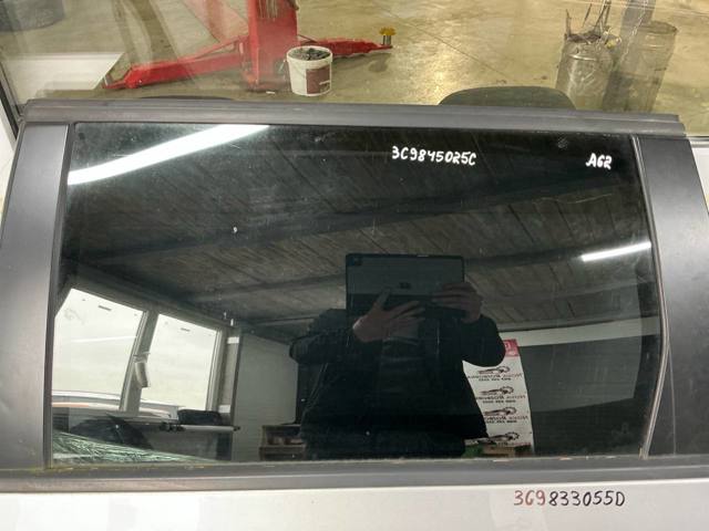 Стекло заднее левое 3C9845025C VAG