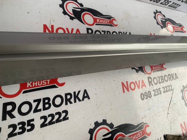 3G0853858 Накладка (молдинг) порога наружная правая купить Чернигов