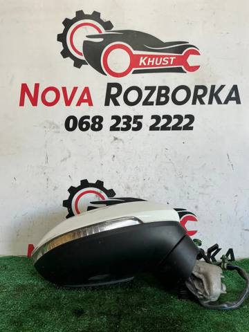 Накладка зеркала заднего вида, правая 3G0857538C VAG