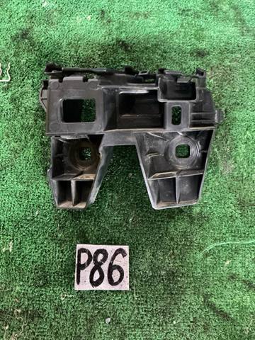 Направляющая заднего бампера, правая 3G9807484 VAG