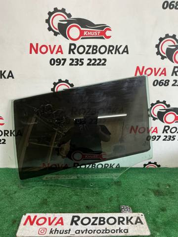 Стекло двери задней левой 3G9845025 VAG