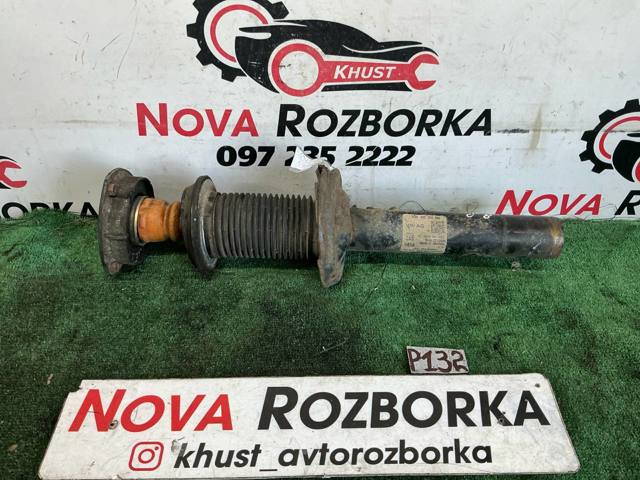 Амортизатор передний 3Q0413031BM VAG