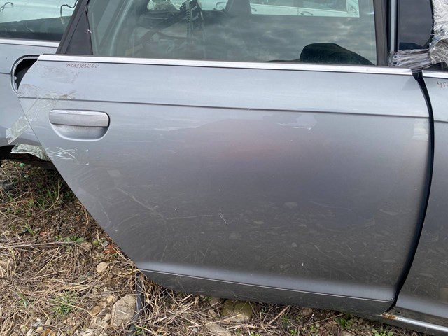 Задняя правая дверь 4F0833052G VAG