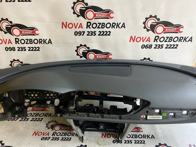 Передняя панель 4G1857001 VAG