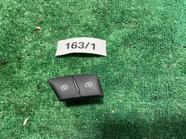 Кнопка центрального замка 4G2962108 VAG