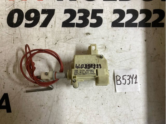 Мотор-привод открытия лючка бака 4L0810773 VAG