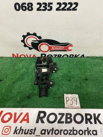 Держатель наружной ручки двери, задней левой 4L0839885G VAG
