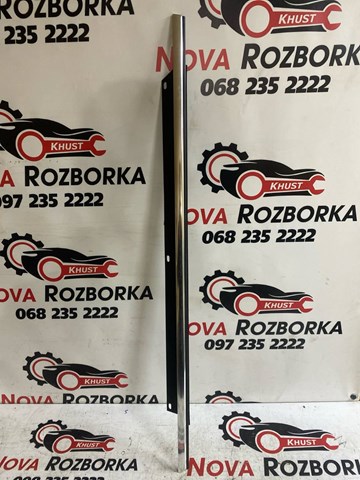 Накладка заднего стекла, левая 4L0853763A VAG