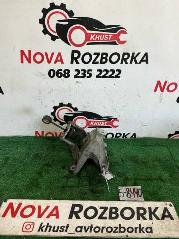 Кронштейн подушки (опоры) двигателя, левой 4M0199307AF VAG