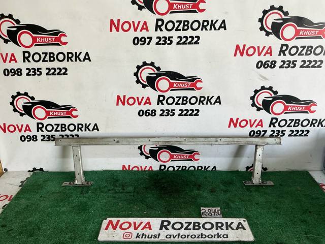 Буфер бампера переднего 4N0807093 VAG