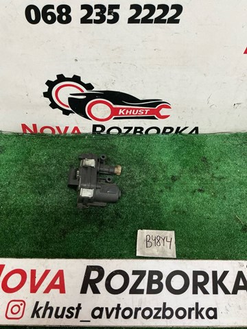 Впускной коллектор 55566258 OPEL