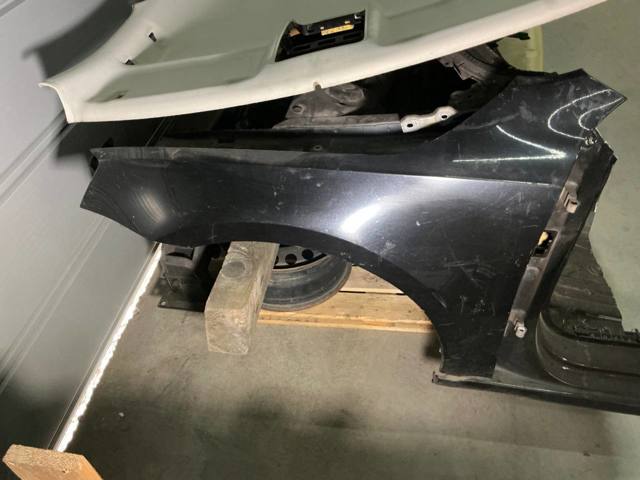 VAG 5E0821105B Крыло переднее левое в наличии Днепр