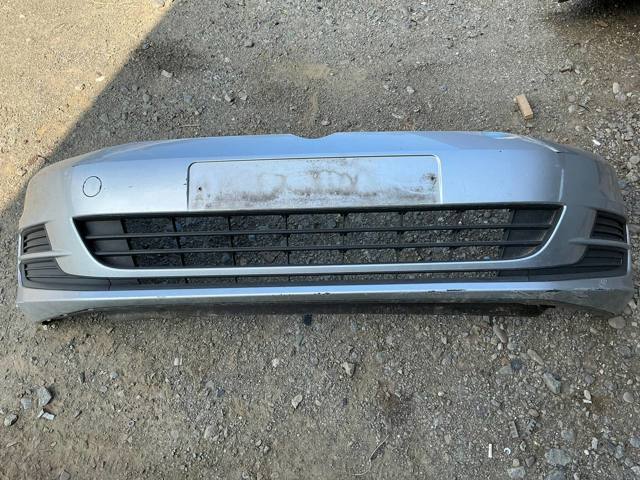 Бампер на авто Volkswagen Golf ALLTRACK VII