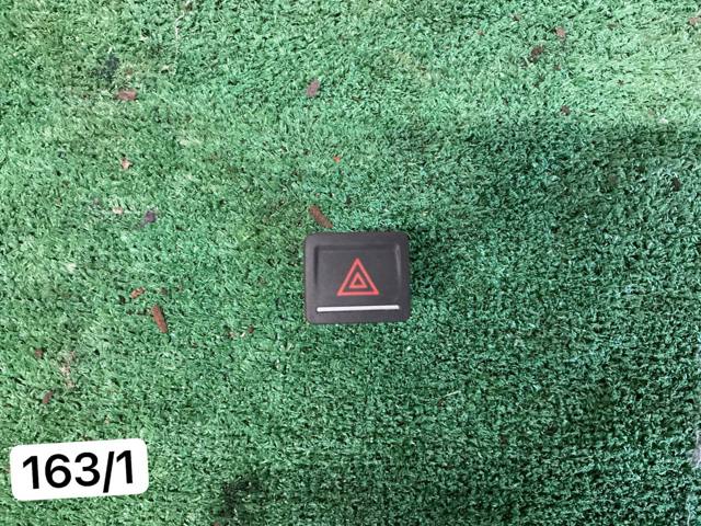 Кнопка включения аварийной сигнализации 5G0953509A VAG