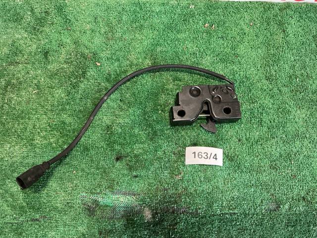 VAG 5G1823509C Замок капота в наличии Черкассы